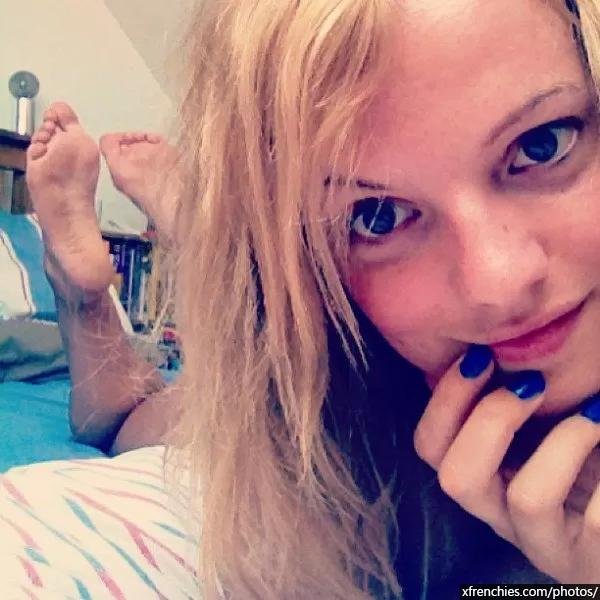 Compil fétichiste des pieds, photos de pieds amateur part 2 n°17