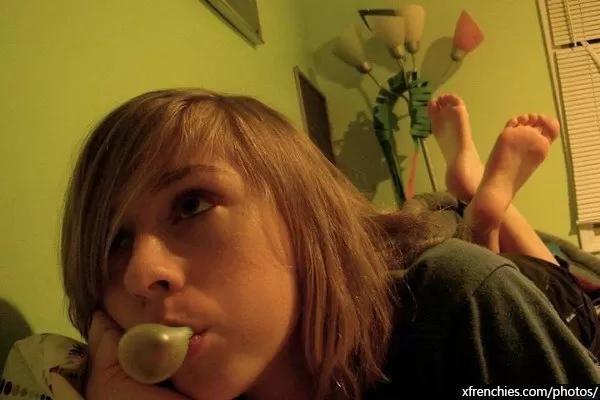 Compil fétichiste des pieds, photos de pieds amateur part 2 n°18