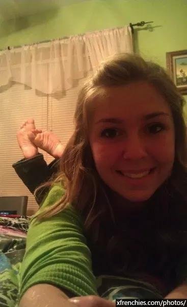 Compil fétichiste des pieds, photos de pieds amateur part 2 n°19