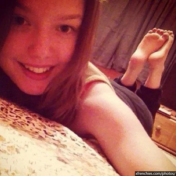 Compil fétichiste des pieds, photos de pieds amateur part 2 n°20