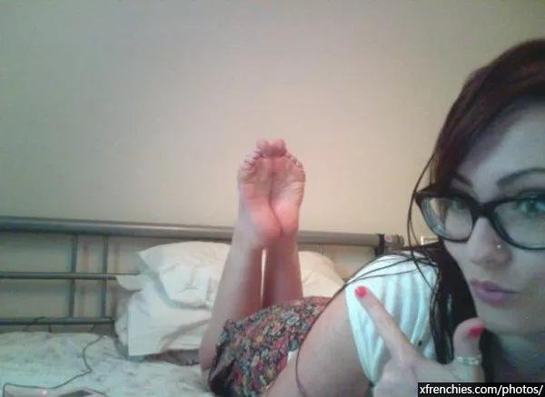 Compil fétichiste des pieds, photos de pieds amateur part 2 n°33