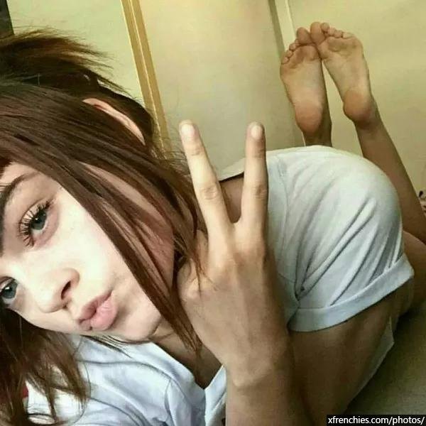 Compil fétichiste des pieds, photos de pieds amateur part 2 n°40