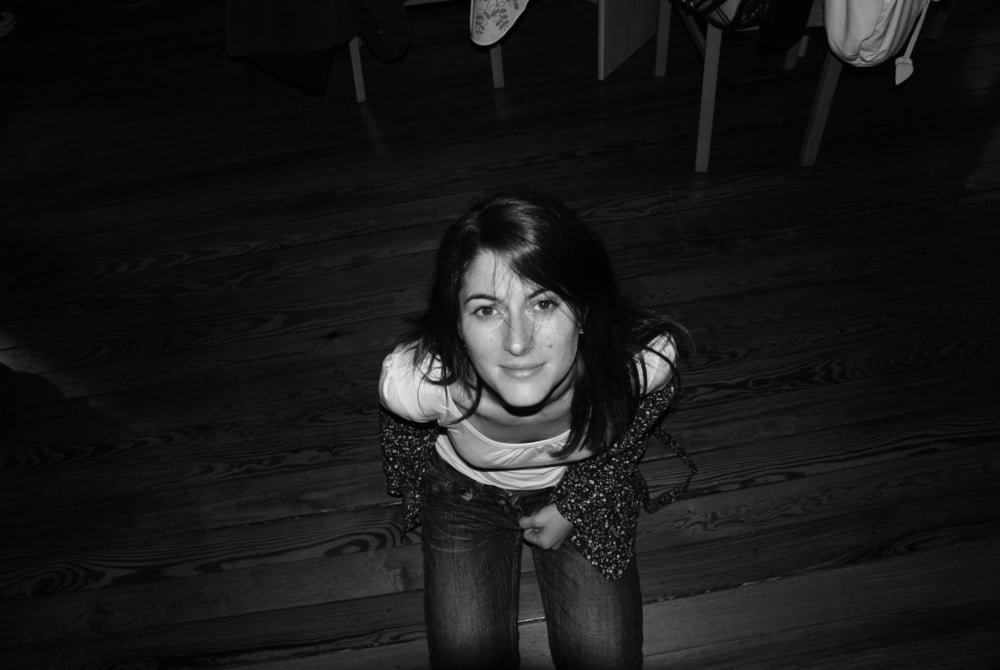 Brune à lunettes avec un corps sexy n°7